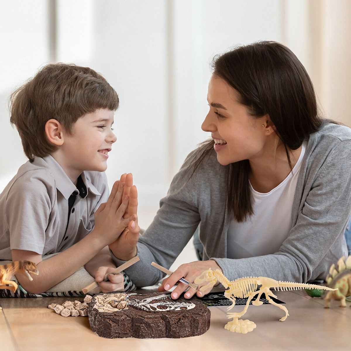 GENERICO - Kit de excavación diplodocus fluorescente