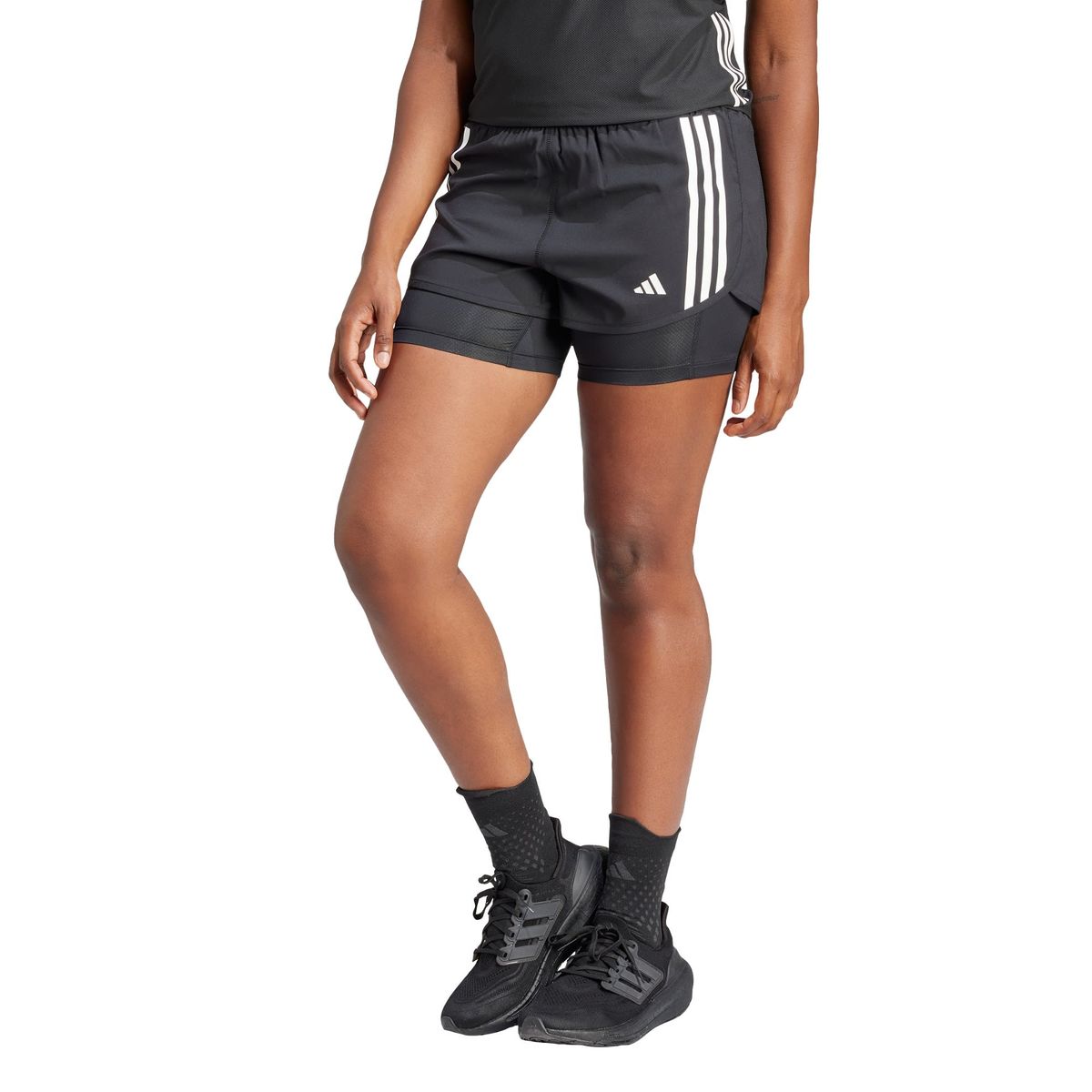 ADIDAS - Shorts Own the Run 3 Tiras 2 en 1