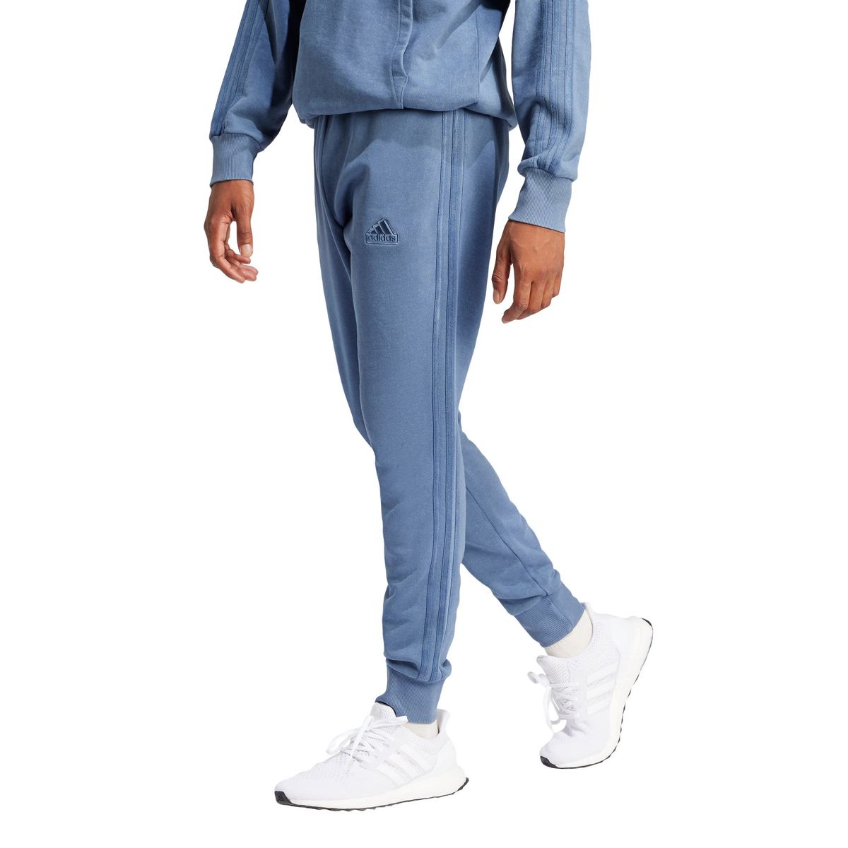 ADIDAS - Pantalón ALL SZN 3 Tiras Garment-Wash en French Terry