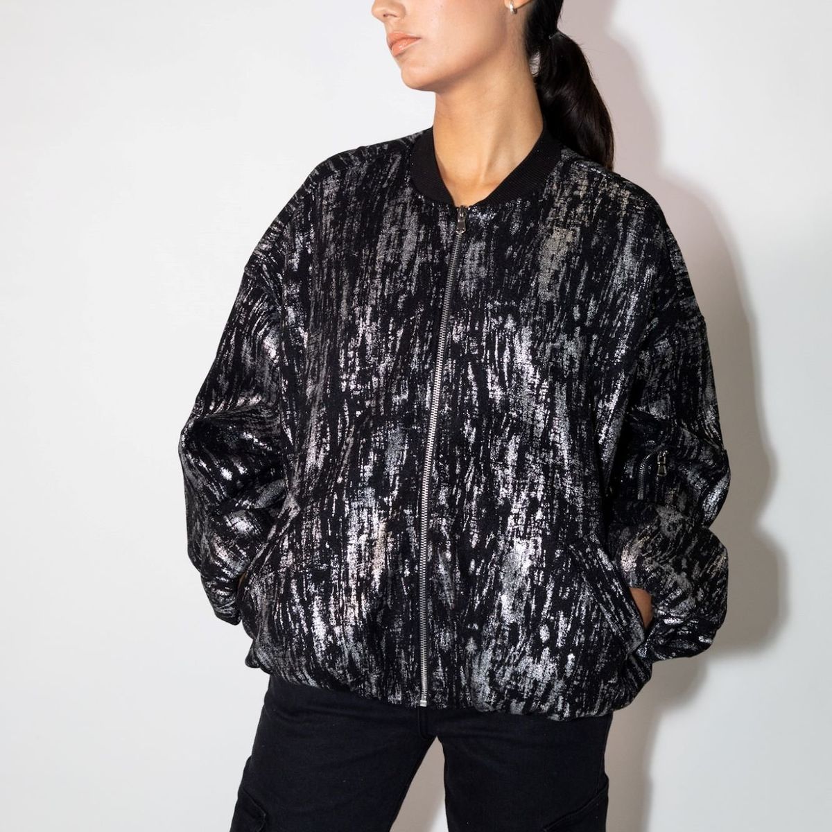 MOMCHIC - Chaqueta Bomber Folea Negra