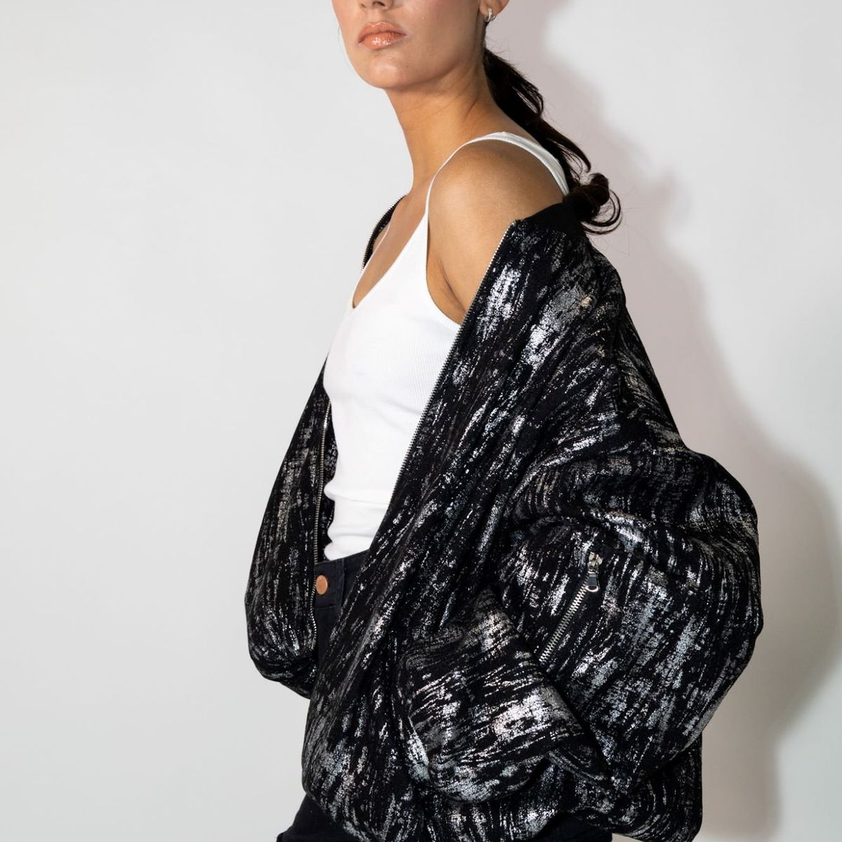 MOMCHIC - Chaqueta Bomber Folea Negra