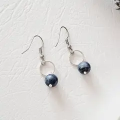 GENERICO - Delicados aros de sodalita azul