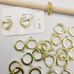 GENERICO - Set De 6 Pares De Bases De Aros Con Baño De Oro Modelos 4 - Multicolor