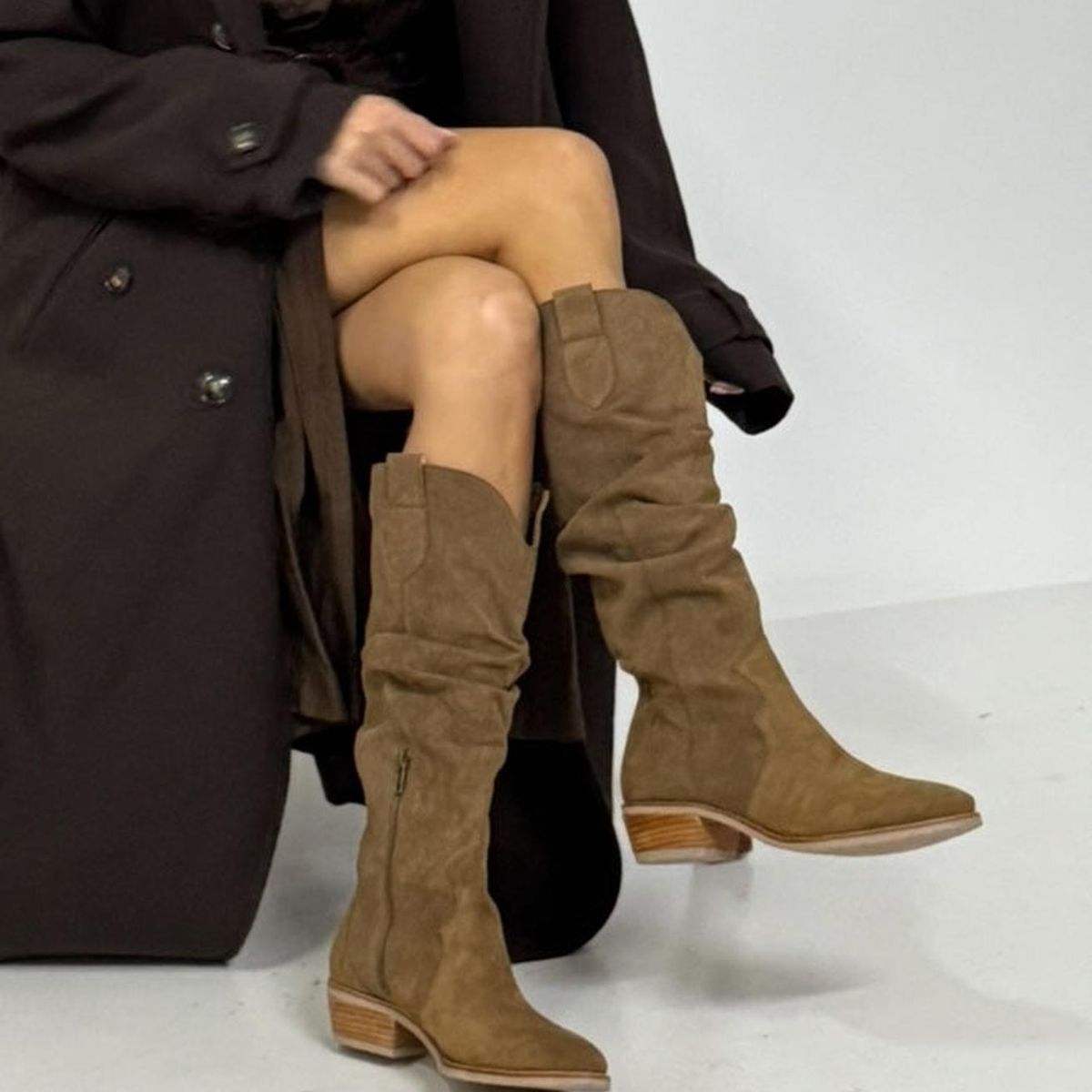 VANESSA GIL - BOTA DE CUERO PAO TAUPE