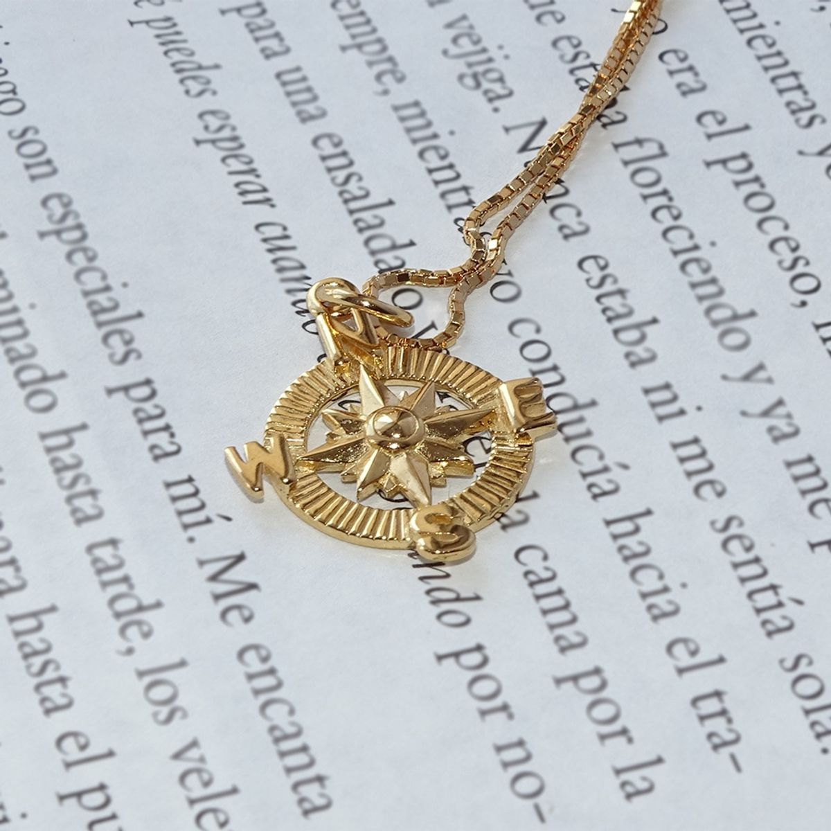 MABELITA - Cadena De Plata Bañada En Oro Brújula