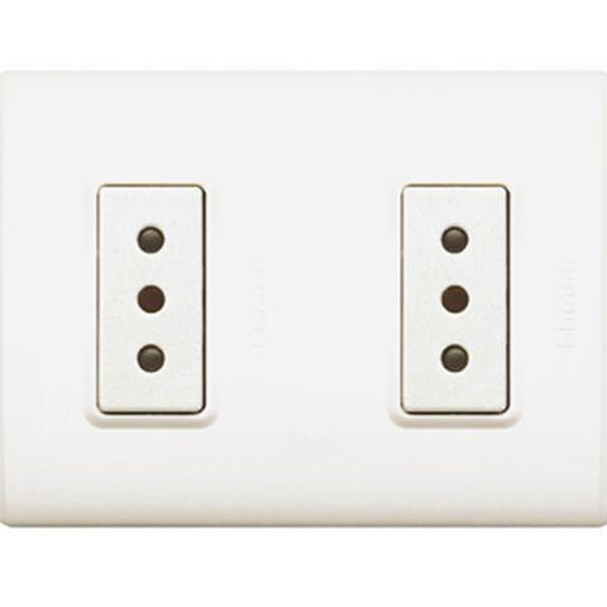 BTICINO - Tomacorriente Doble 2p+t 10a Blanco Bticino