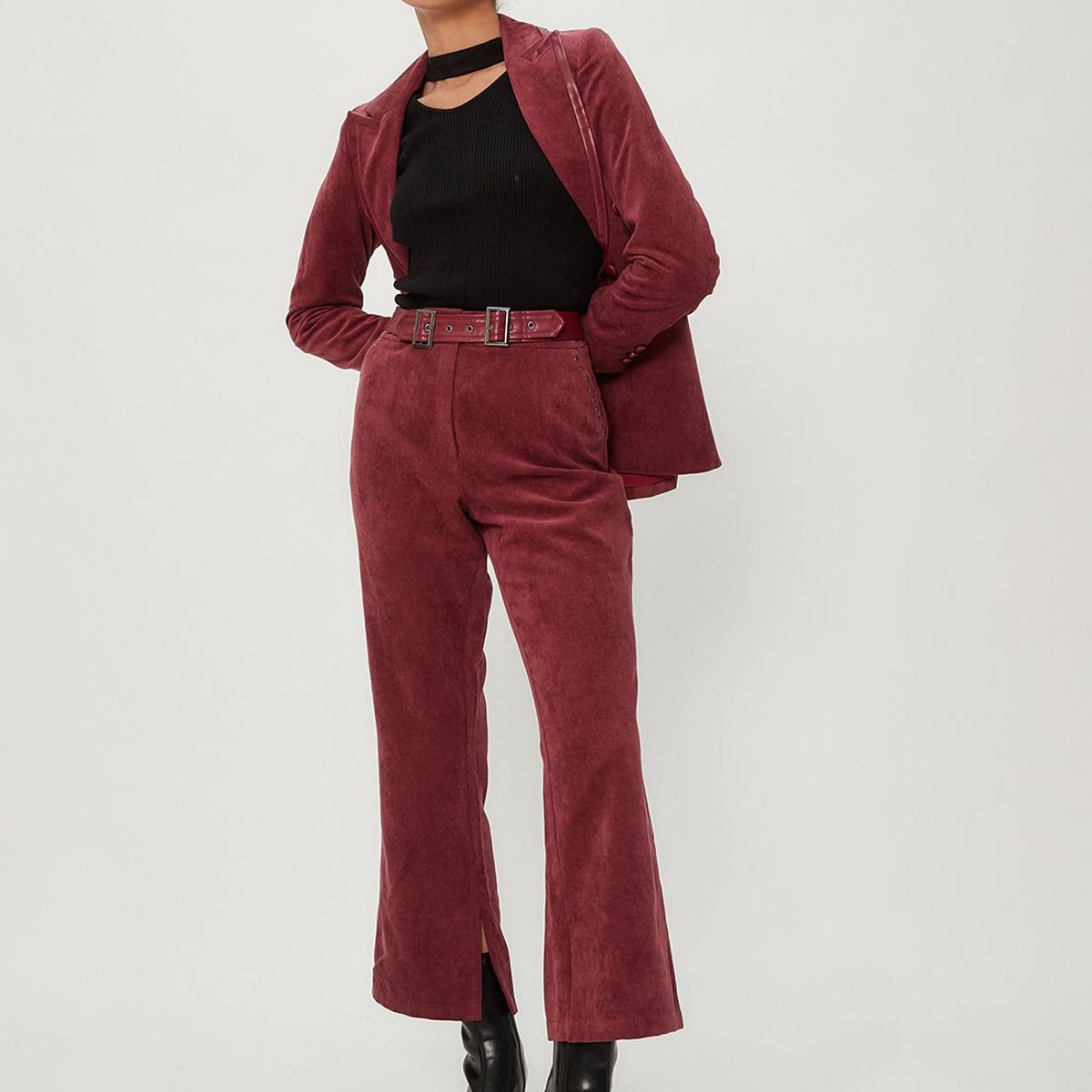 IO - Pantalon Burdeo Mujer Io