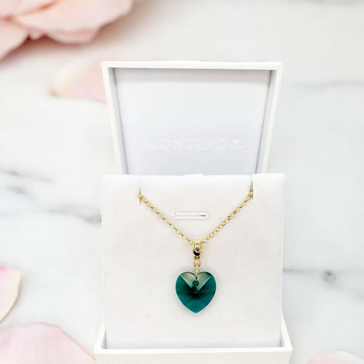 JOYAS MONTERO - Collar Gran Romance Gold 24K  creado con cristales de Swarovski® Emerald