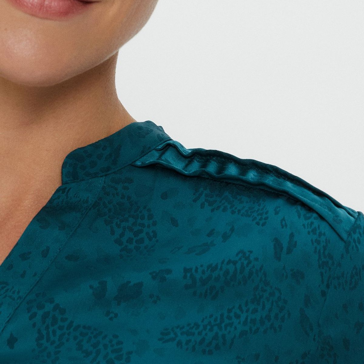 MA GRIFFE - Blusa Manga Larga Verde Musgo Mujer Magriffe