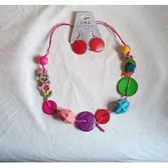 GENERICO - Collar KMQ colores cerámica y madera con pendientes fucsia
