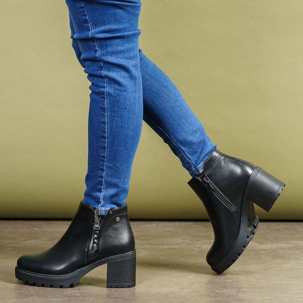 BOTELI - Botín Mujer Negro Liso Jun Boteli