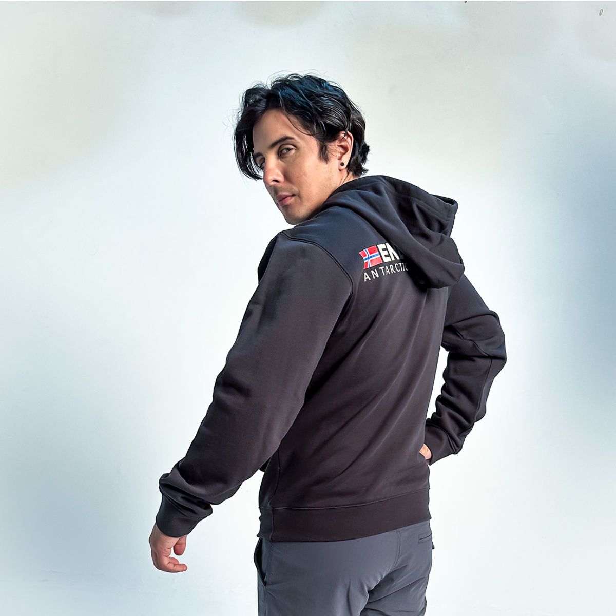ENDURANCE - Polerón Hombre Chato Negro ENDURANCE