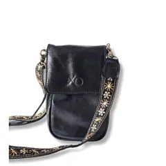 XO ACCESORIOS - Turin Cartera Bandolera Compacta Cuero Negro Forrada