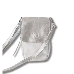 XO ACCESORIOS - Turin Cartera Bandolera Cuero Plata Brillo Correa Clásica
