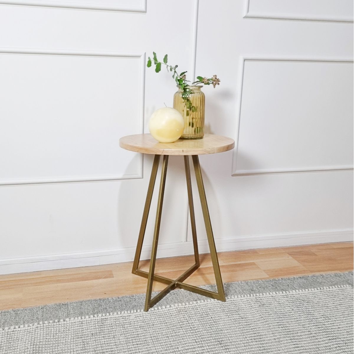 GENERICO - Mesa lateral MLF06 base dorada