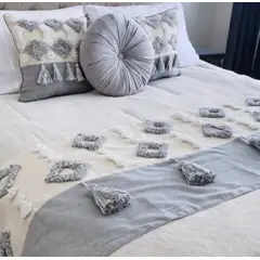 GENERICO - Set de Piecera gris flecos + dos fundas de cojín para dos plazas y King