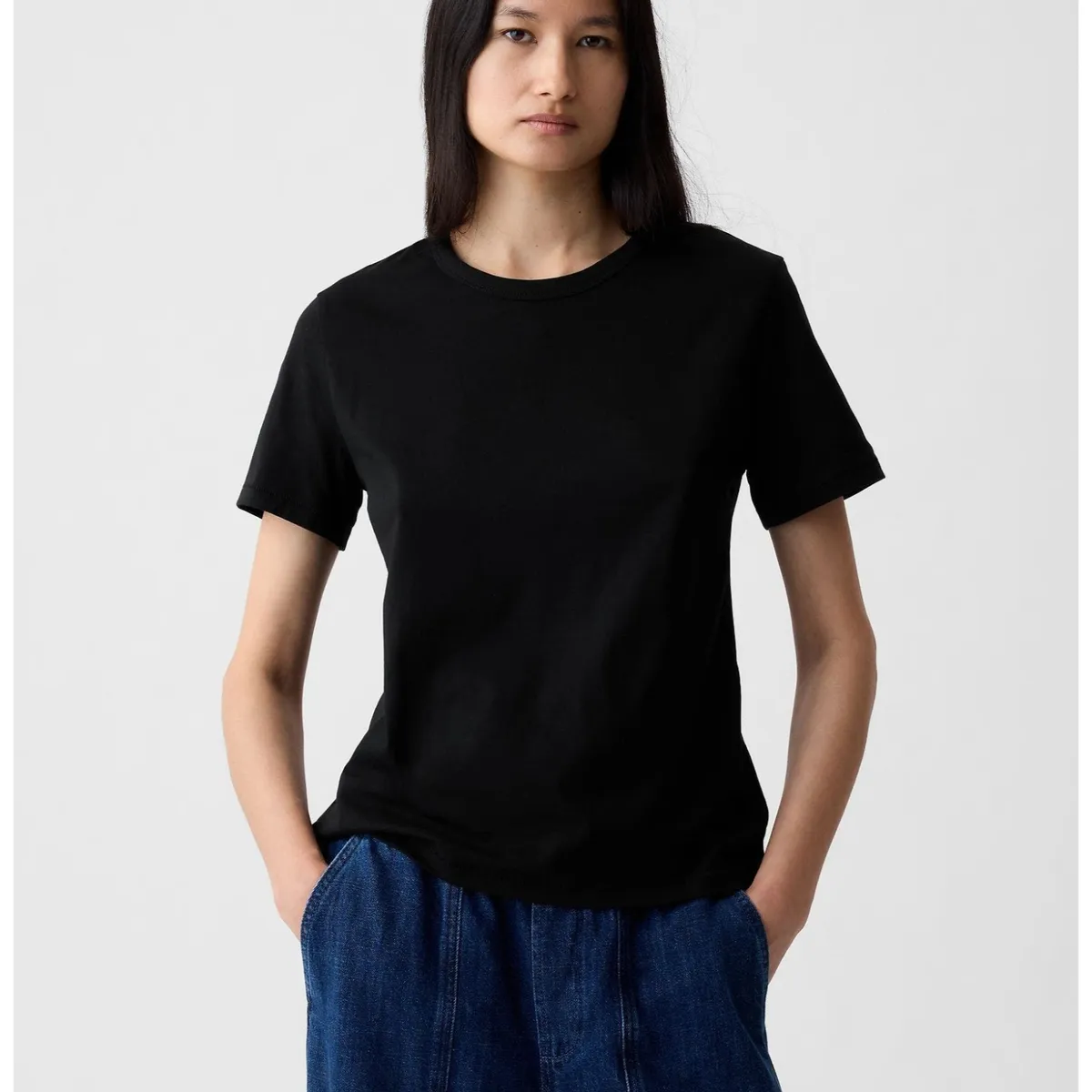 GAP - Polera Mujer GAP Cuello Redondo BS Negro