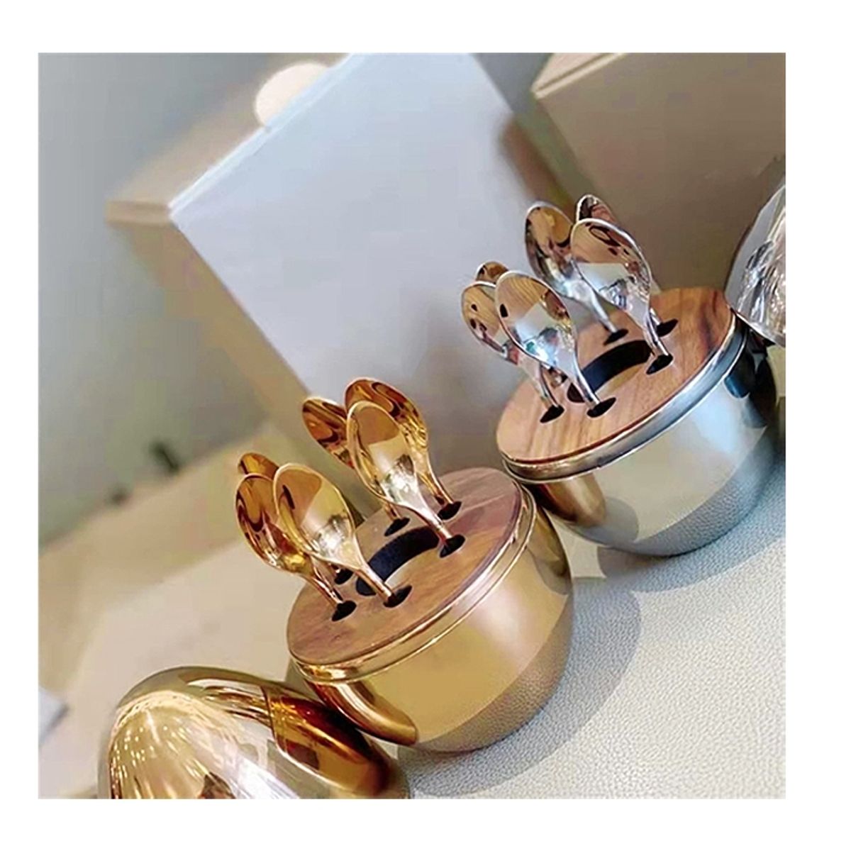 GENERICO - Set Huevo 6 Cucharas Café Dorado