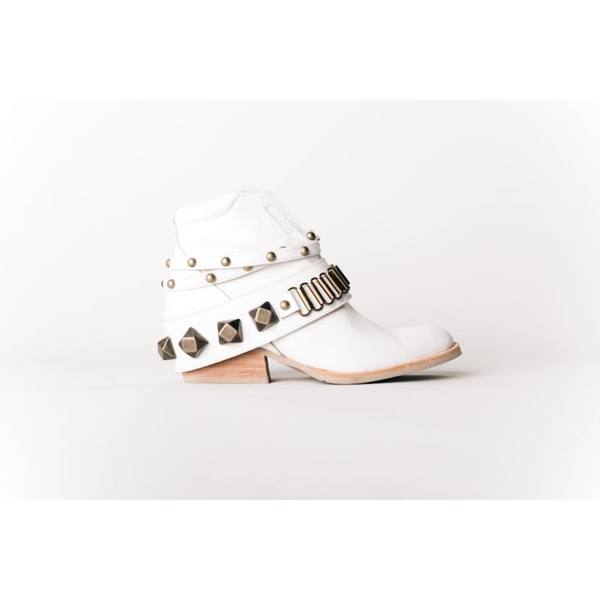 VANESSA GIL - BOTIN DE CUERO ADA BLANCO