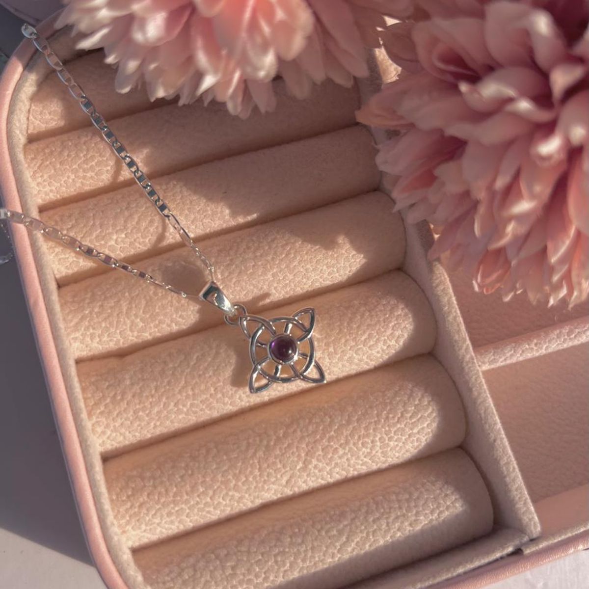 GENERICO - Collar nudo de bruja piedra amatista