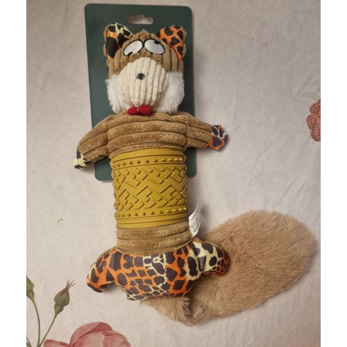 GENERICO - JUGUETE PARA PERRO CASTOR CON SONIDO