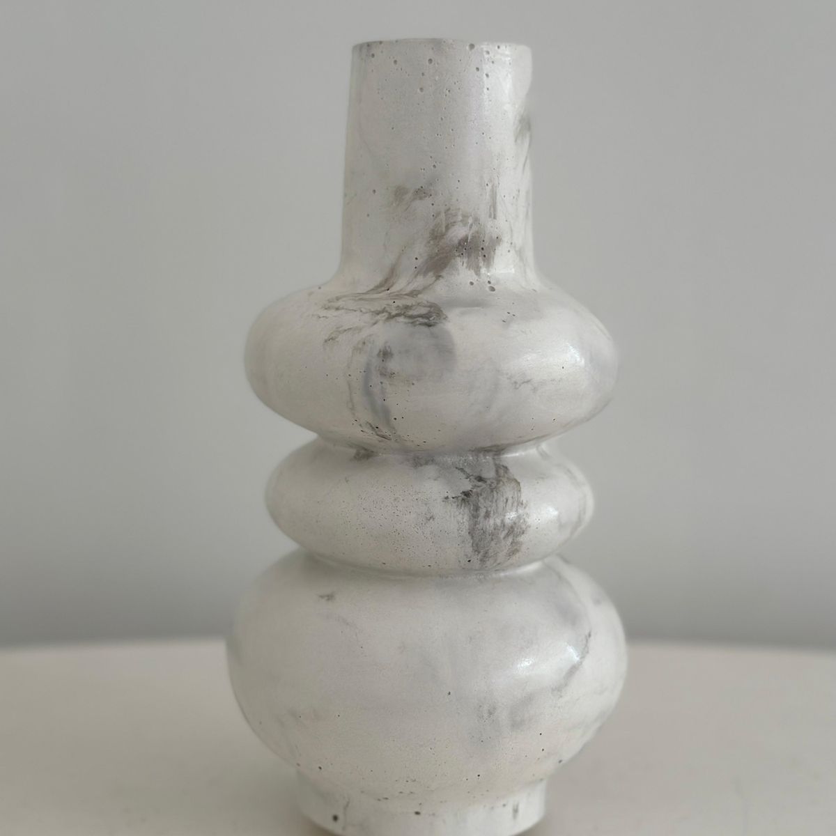 GENERICO - Florero Roma hecho en cemento