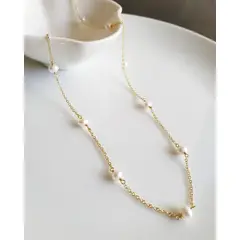 JOYAS VALDES GARCIA - Collar con perlas de rio baño oro