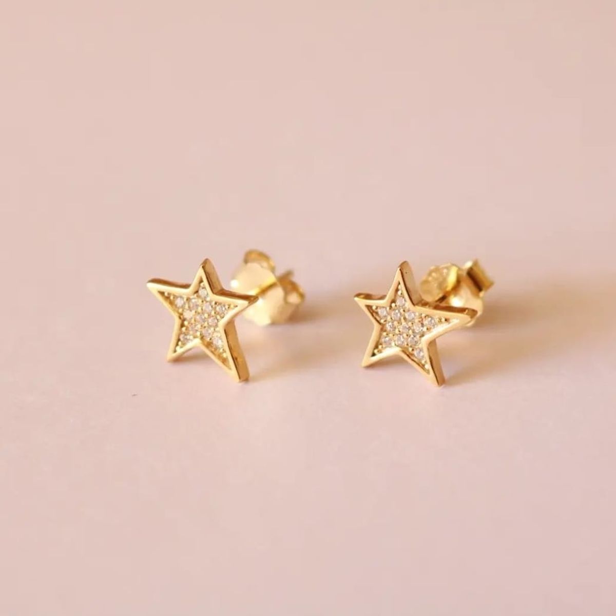 JOYAS VALDES GARCIA - Aros estrellas irregulares con circones