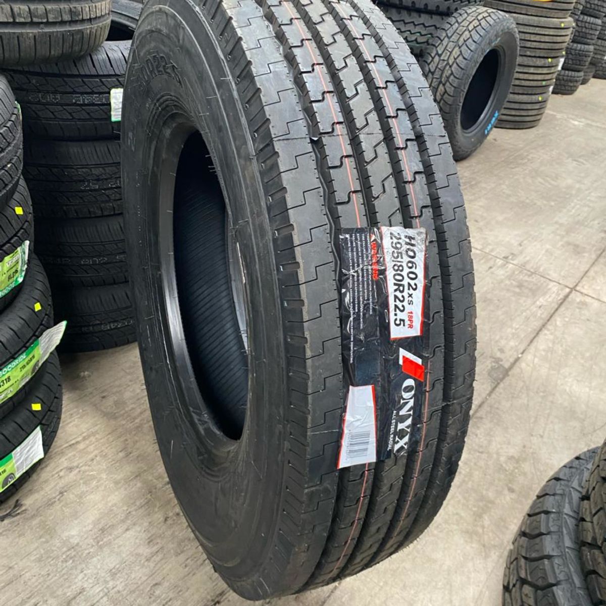 GENERICO - NEUMATICO 295/80 R22.5 ONYX HO602XS TBR 18PR 152/149M DIRECCIONAL