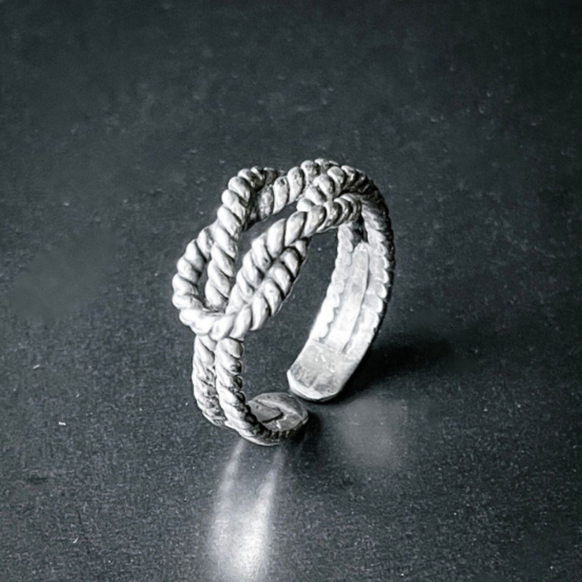 MALEVO JOYAS - Anillo de Plata NUDO