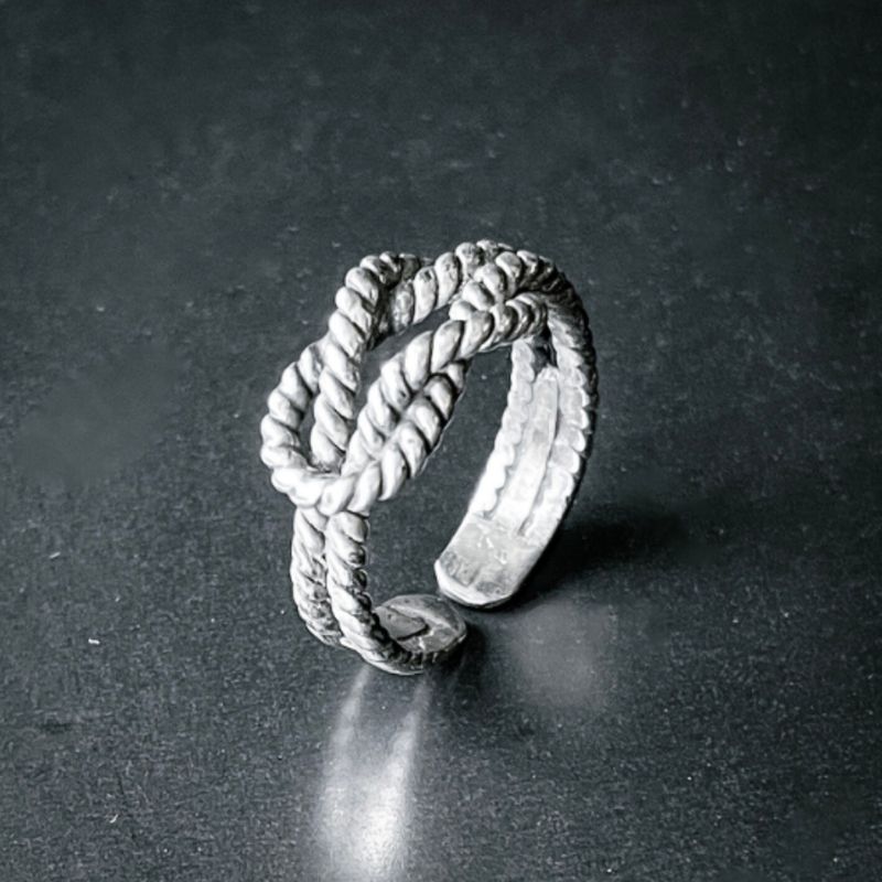 MALEVO JOYAS - Anillo de Plata NUDO