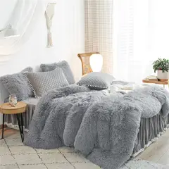 DIANA - COBERTOR GRIS KING GRANDE 240X260 PELUDO CON CHIPORRO