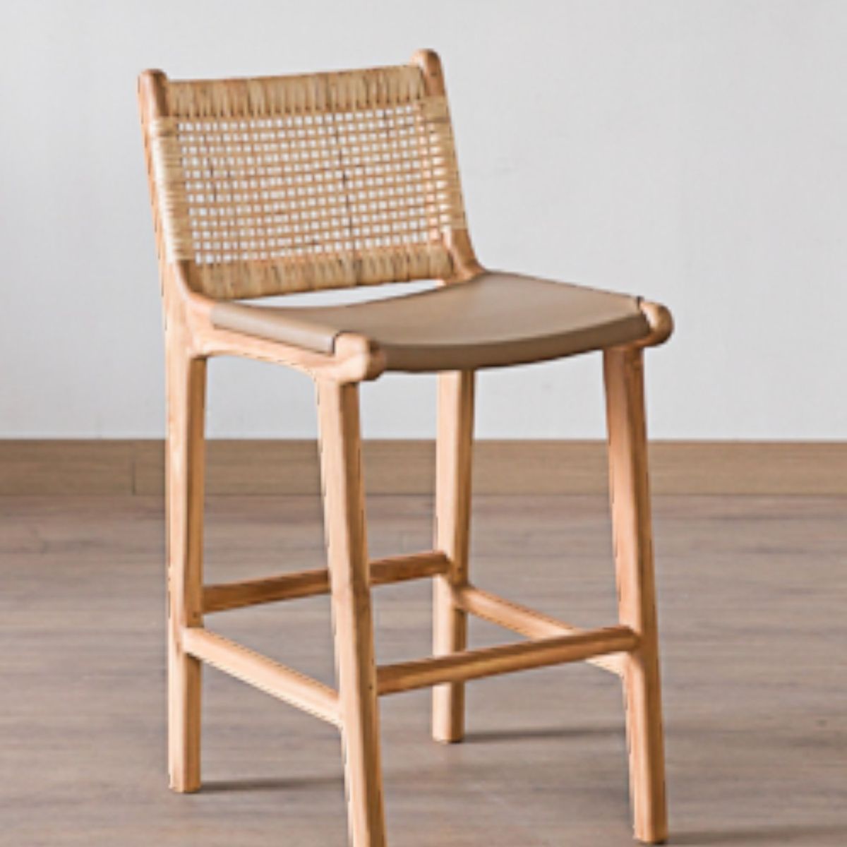 AMOBLE - Taburete Respaldo Maine Bajo R Amoblé