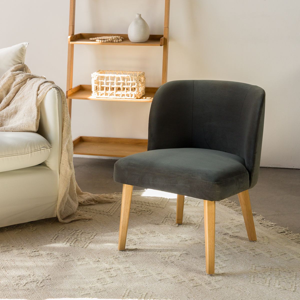 AMOBLE - Poltrona Isabel Velvet Verde Amoblé