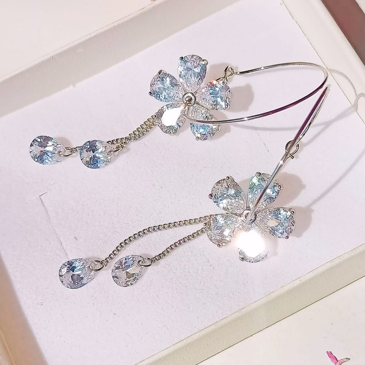 ELBAULDEJUMA - Argollas Largas Hoop Cristal Zirconia Baño De Oro Blanco