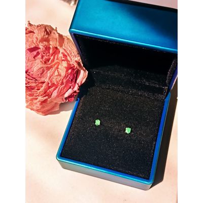 Imagen 2 del producto Aros tuerca Esmeralda natural genuina 3mm plata fina ley S925