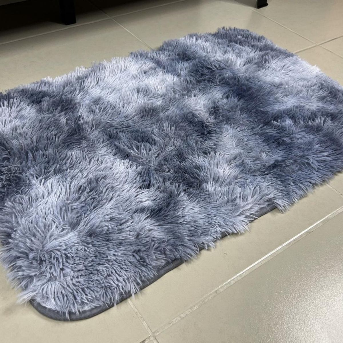 GENERICO - Alfombra Baja De Cama Peluda 100% Poliester 50x80cm Gris Jaspeado