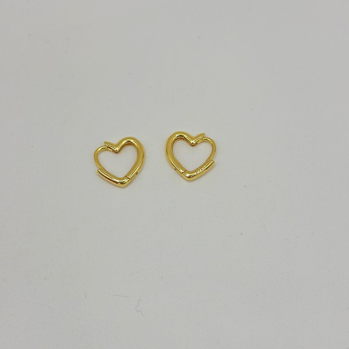 GENERICO - Aro Argolla Corazon Plano Juvenil Plata S925 Baño Oro Caja