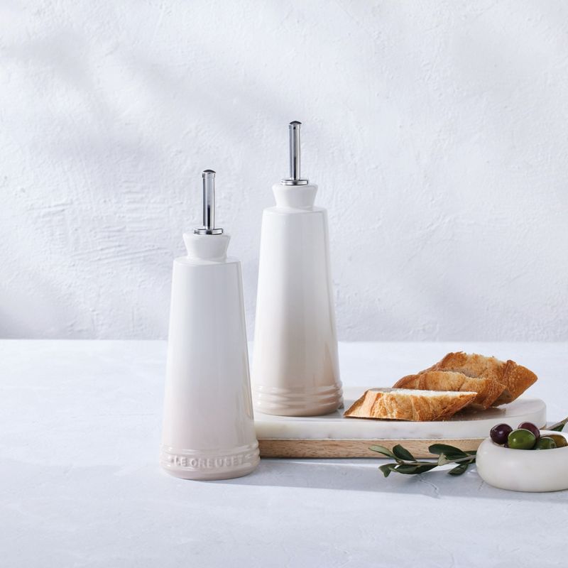 LE CREUSET - Set Aceite-Vinagre Signature Meringue