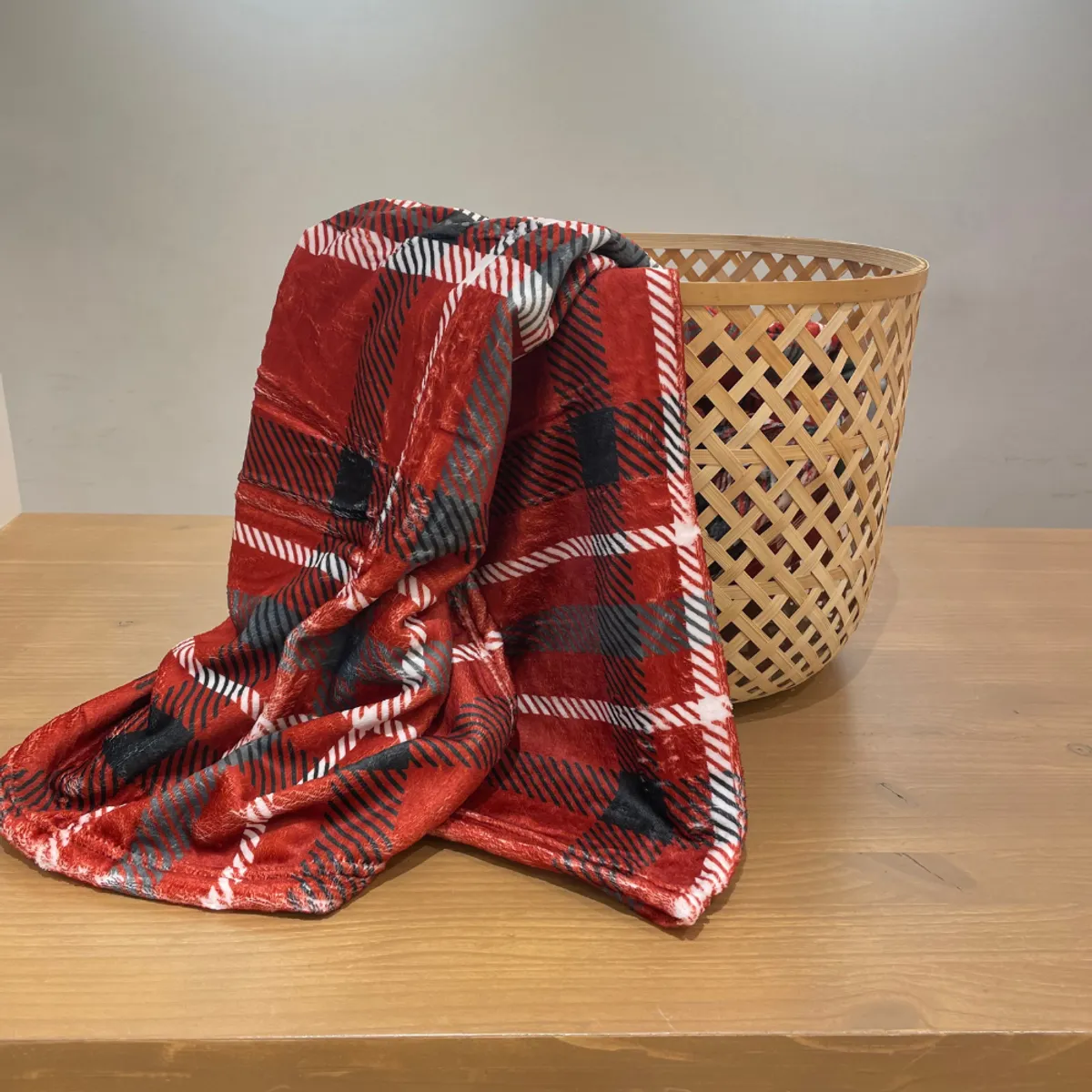 BOHEMIK - Manta Soft Scottish Red