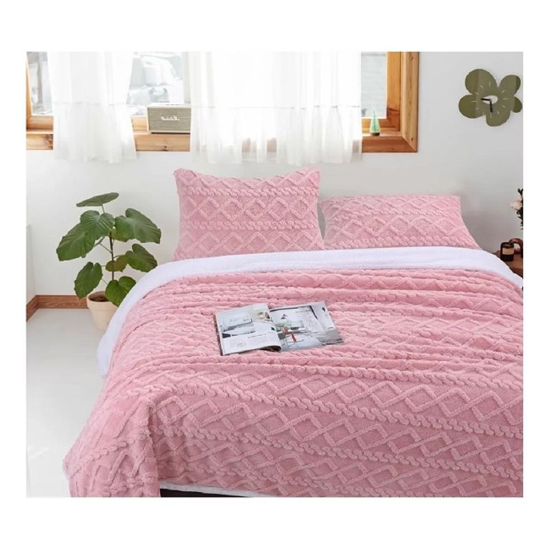 GENERICO - FRAZADA CON CHIPORRO ROSA DISEÑO TRENZADO 2 PLAZA INCLUYE 2 FUNDA TF