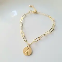 JOYAS VALDES GARCIA - Pulsera eslabones con medalla letra A baño oro