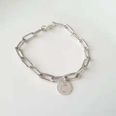 JOYAS VALDES GARCIA - Pulsera eslabones con medalla letra C