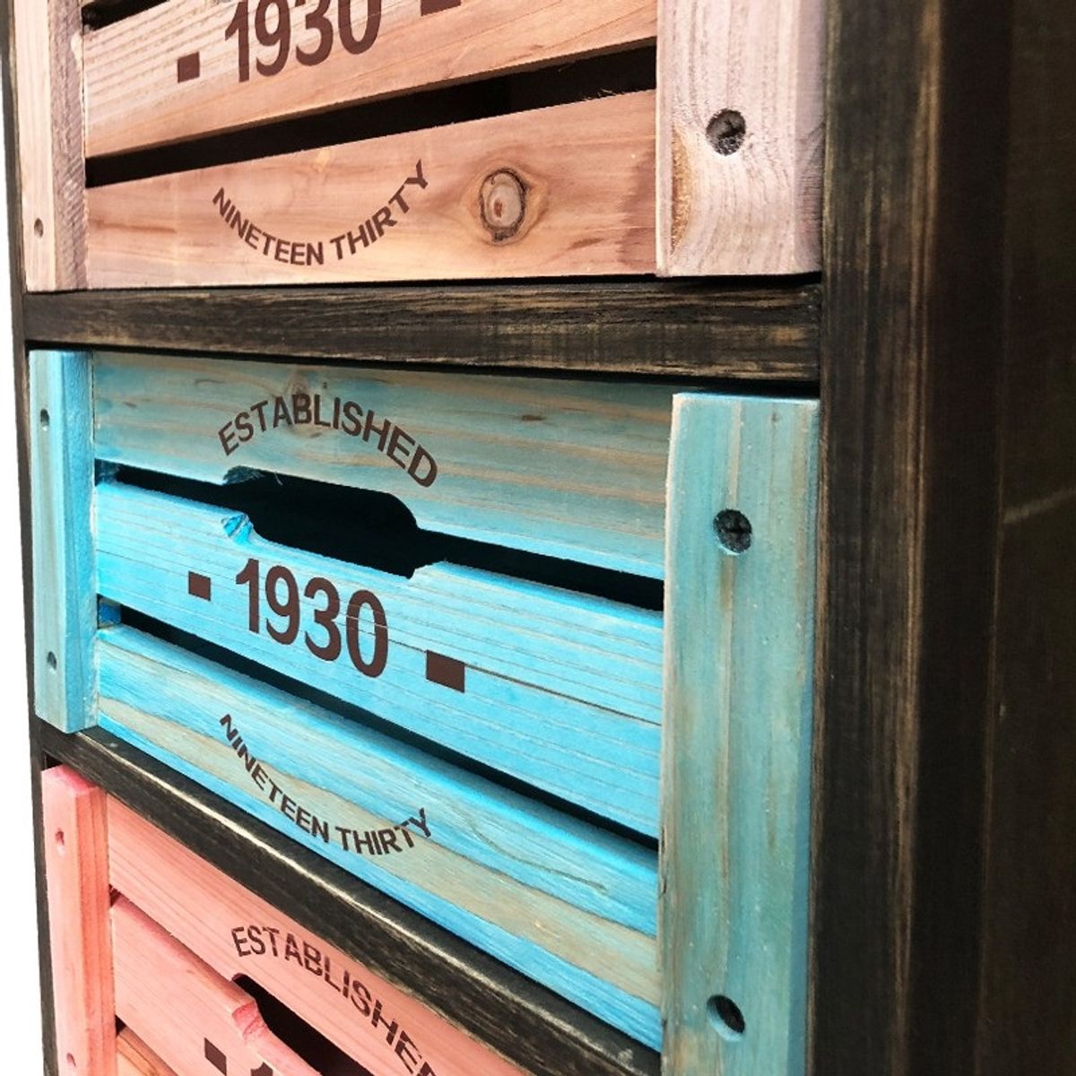 INTERACTIVE STORE - Cajonera Cabinet café con cajones 1930 en colores