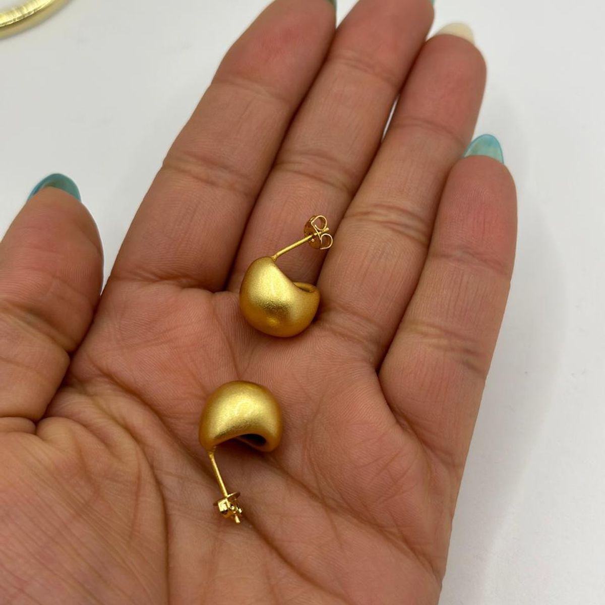 GENERICO - Aro Gota Mateada Apegado Plata S925 Baño Oro Mas Caja Regalo