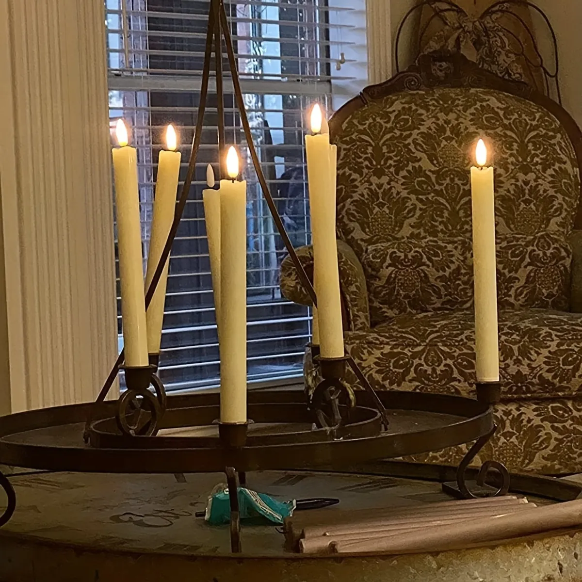 VATYERTY - 6 pcs Velas cónicas sin llama parpadeantes con pilas Led 3D