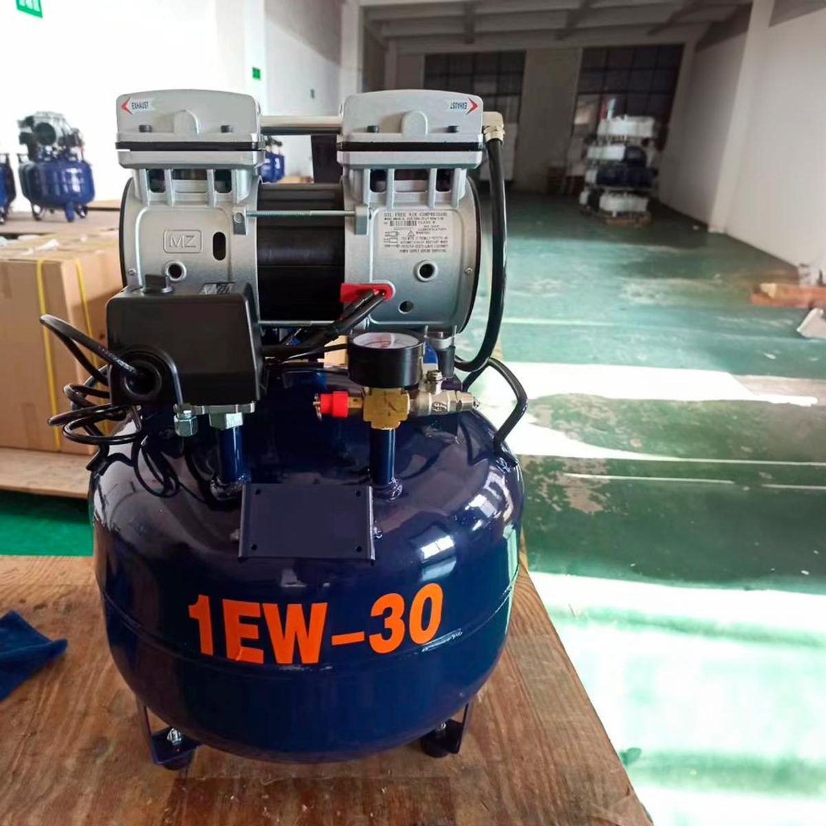 GENERICO - Compresor Dental silencioso 1.5HP 30Litros ULTRA ESTETICA