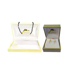 MALLORCA - Set Collar de Perlas con cristales Ónix mas Aros pegados de