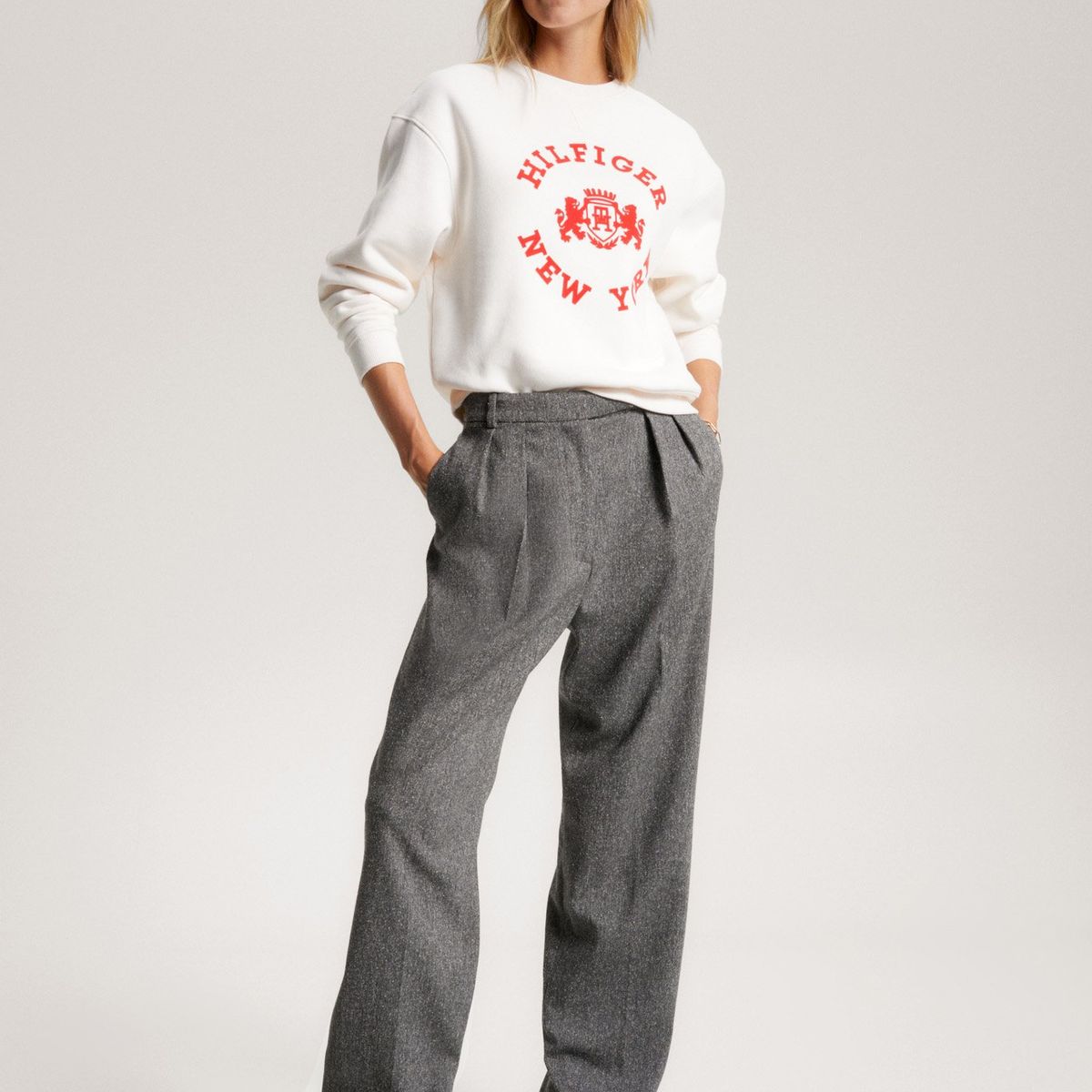 TOMMY HILFIGER - Polerón Varsity Logo Aterciopelado Blanco Tommy Hilfiger