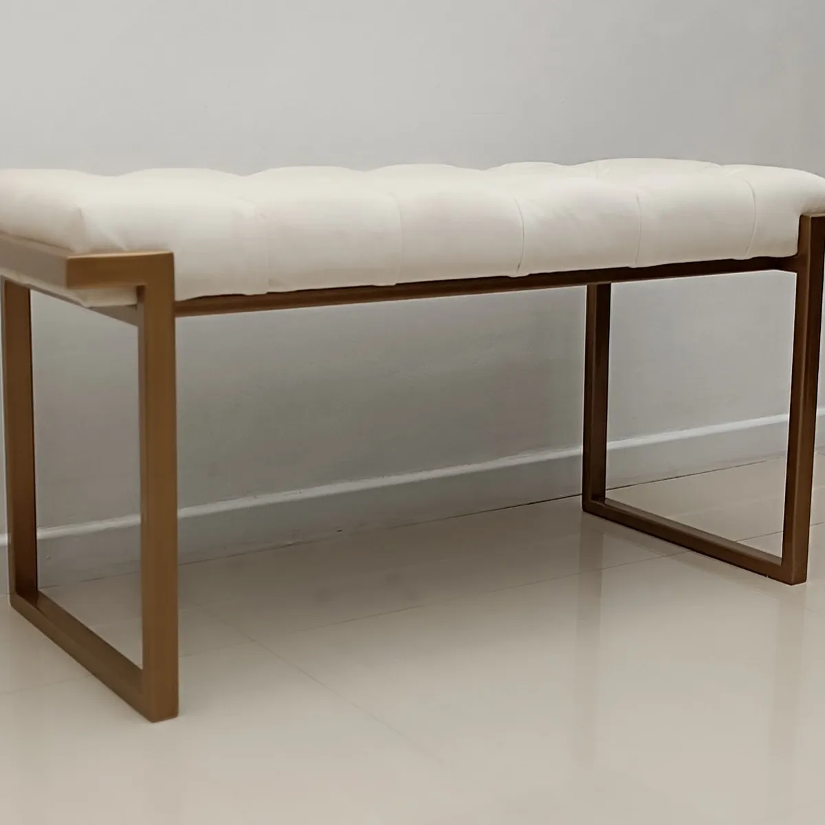 VALSTORE DECO Y DESIGN - Elegante Banqueta Atenea